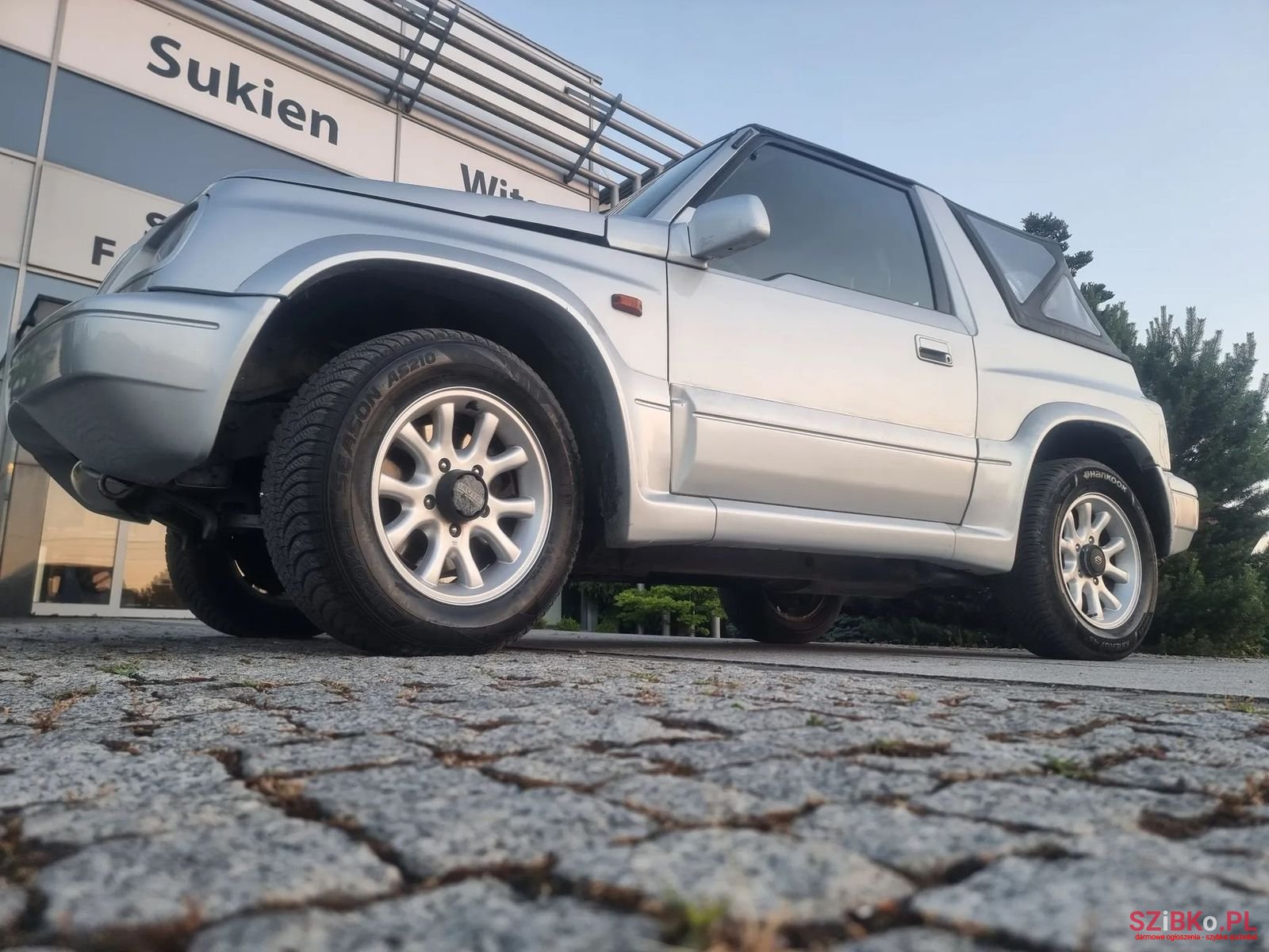 1999' Suzuki Vitara photo #2