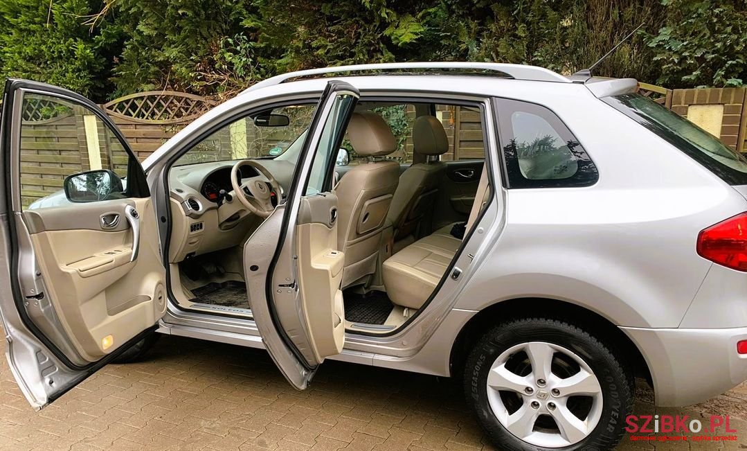 2009' Renault Koleos photo #4