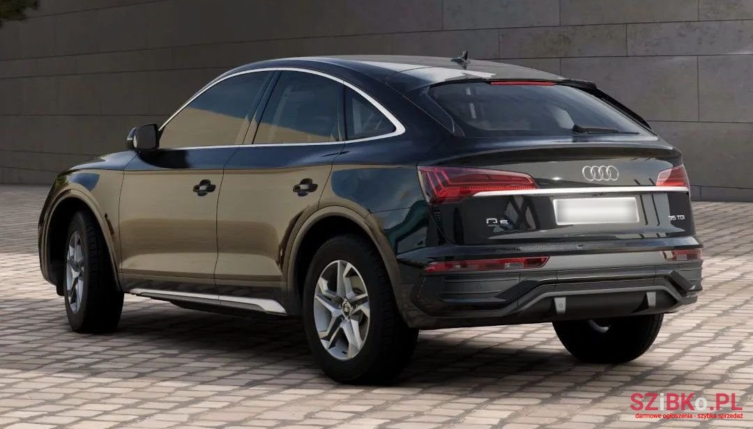 2023' Audi Q5 photo #2