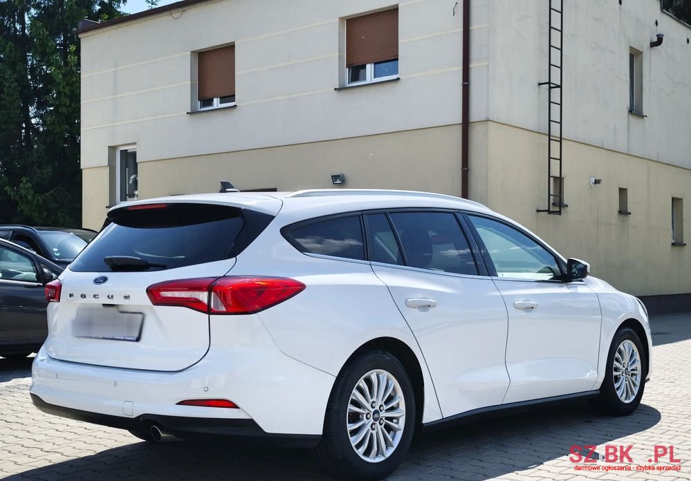 2020' Ford Focus photo #4