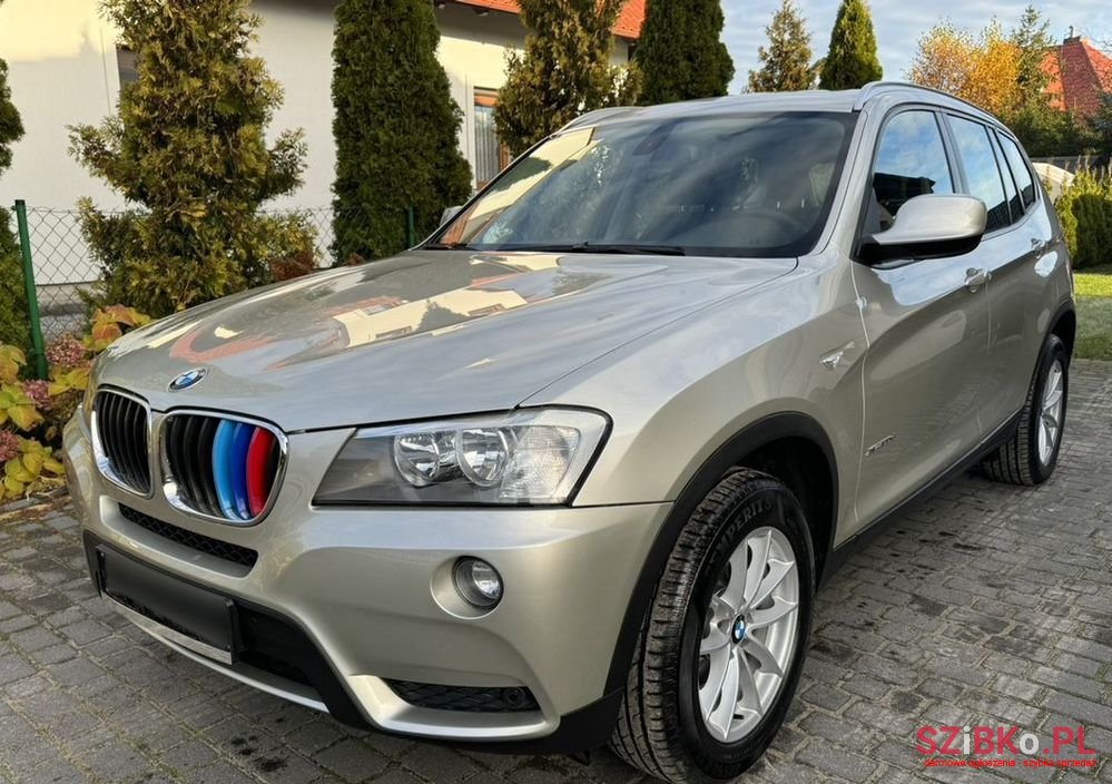 2011' BMW X3 Xdrive20D photo #3