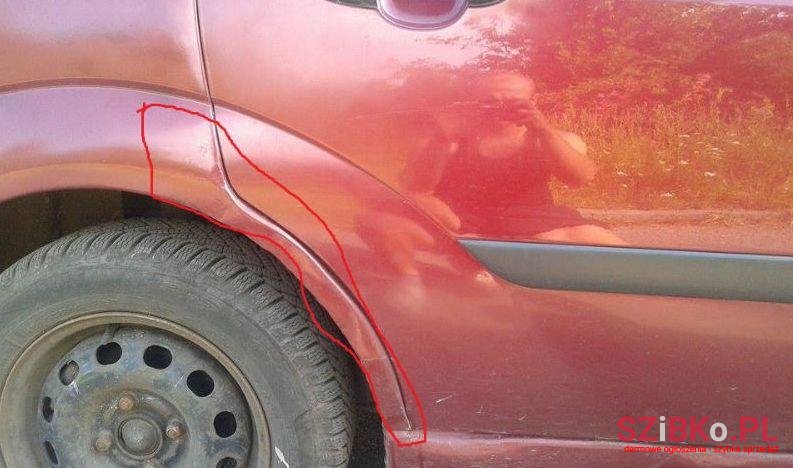 1999' Ford Focus photo #2