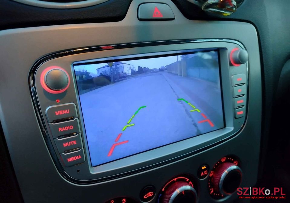 2008' Ford Focus photo #4