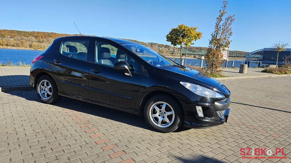 2010' Peugeot 308 1.6 Premium photo #2