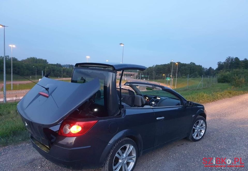 2006' Renault Megane photo #1