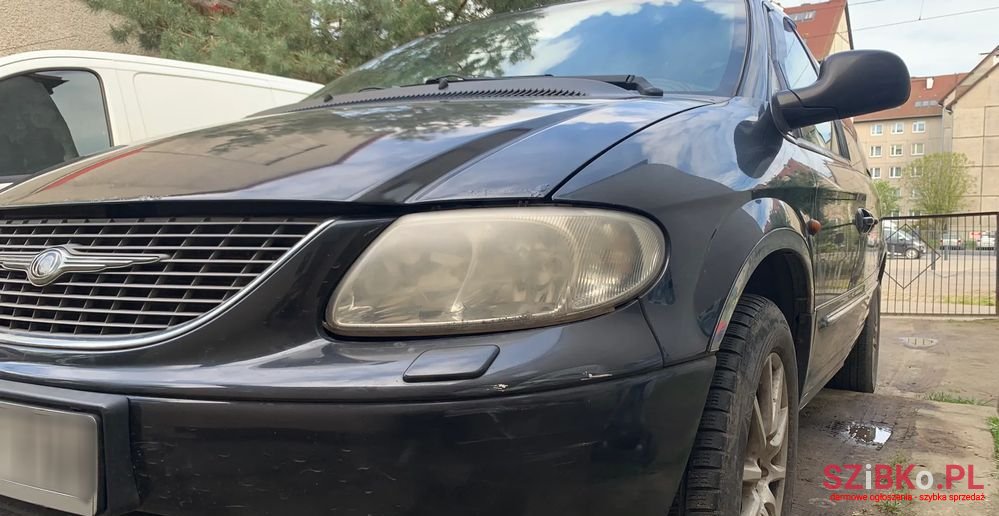 2001' Chrysler Grand Voyager 3.3L Limited photo #3