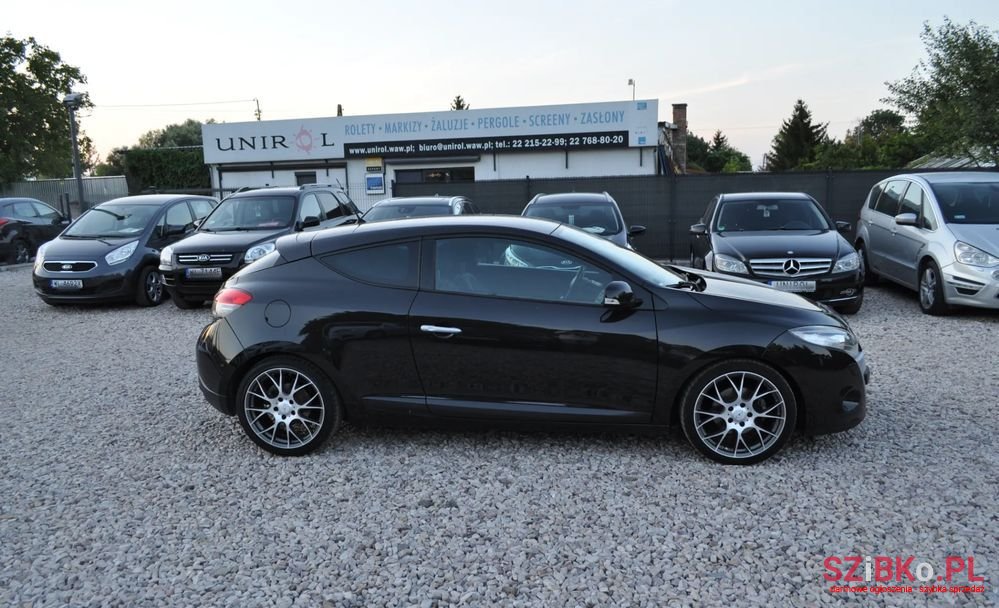 2009' Renault Megane photo #6