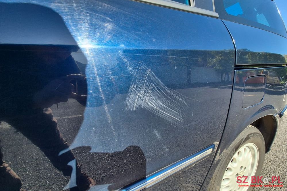 2004' Lancia Phedra photo #4