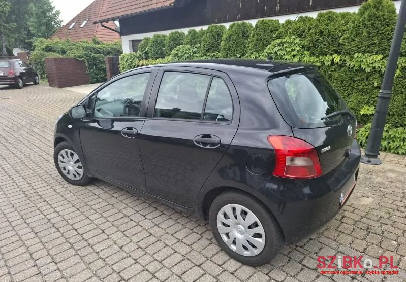 2007' Toyota Yaris 1.3 Luna A/C photo #2