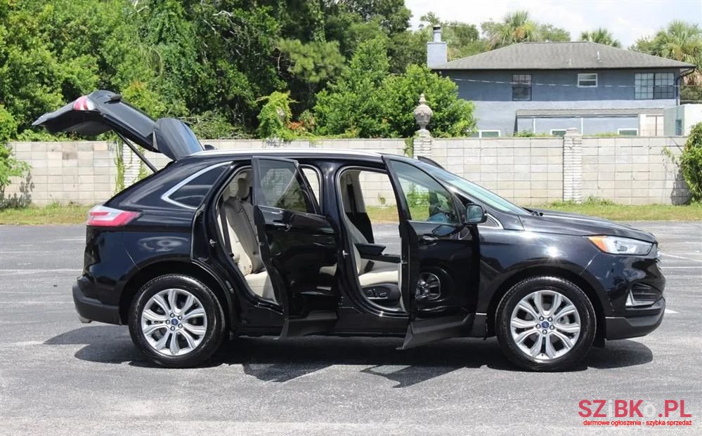 2019' Ford Edge photo #6