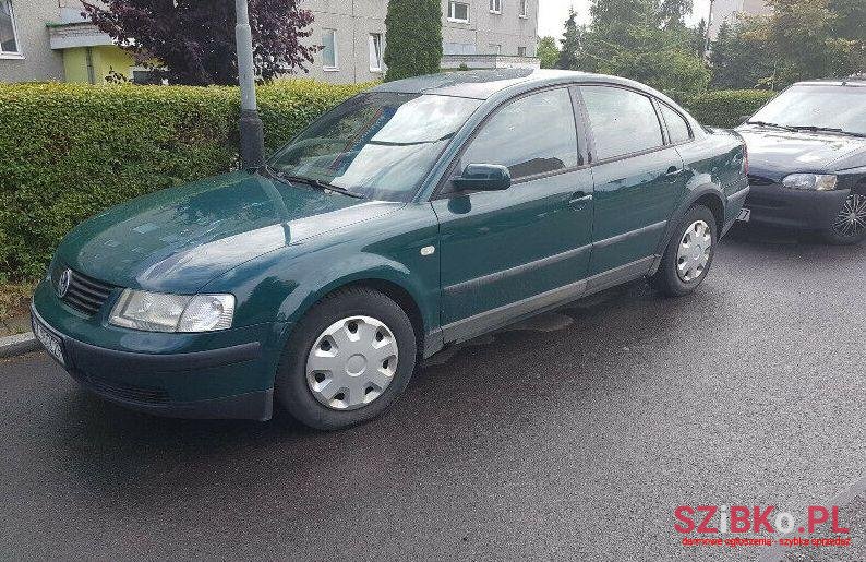 1998' Volkswagen Passat photo #1