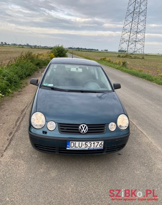 2004' Volkswagen Polo photo #4