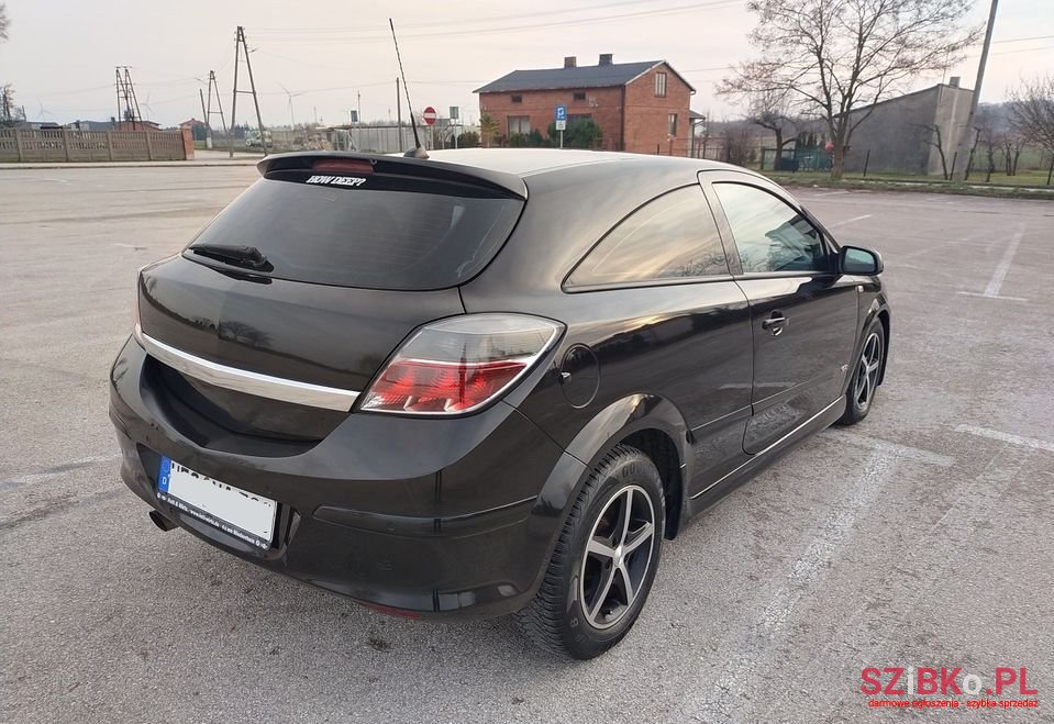 2008' Opel Astra photo #4