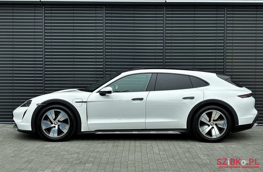 2023' Porsche Taycan photo #2