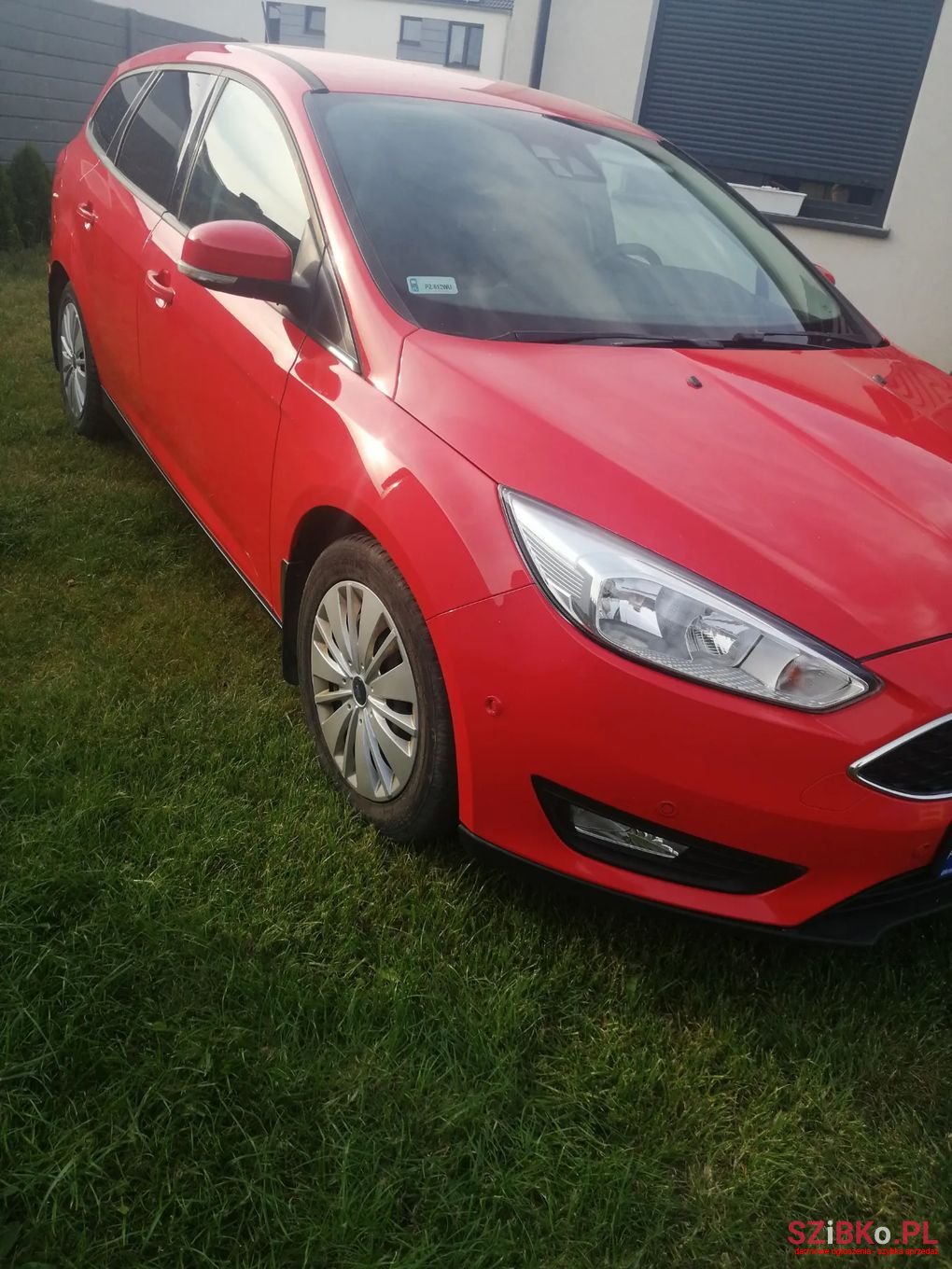 2017' Ford Focus photo #2