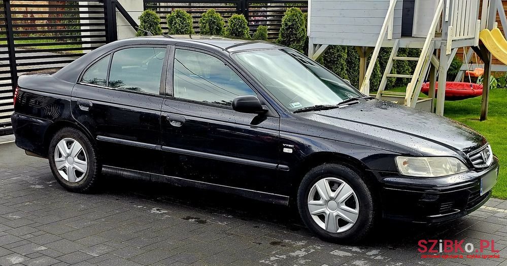 2002' Honda Accord 1.8I S photo #3