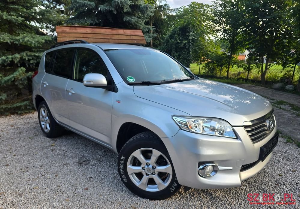 2011' Toyota RAV4 2.2 D-4D 4X4 Life photo #6