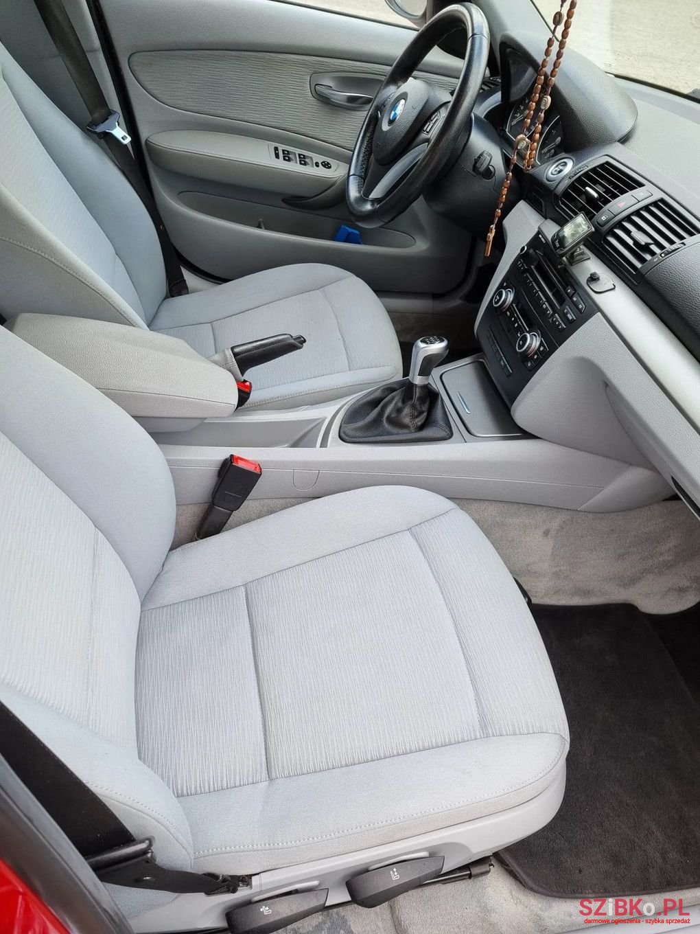 2010' BMW 1 Series photo #3