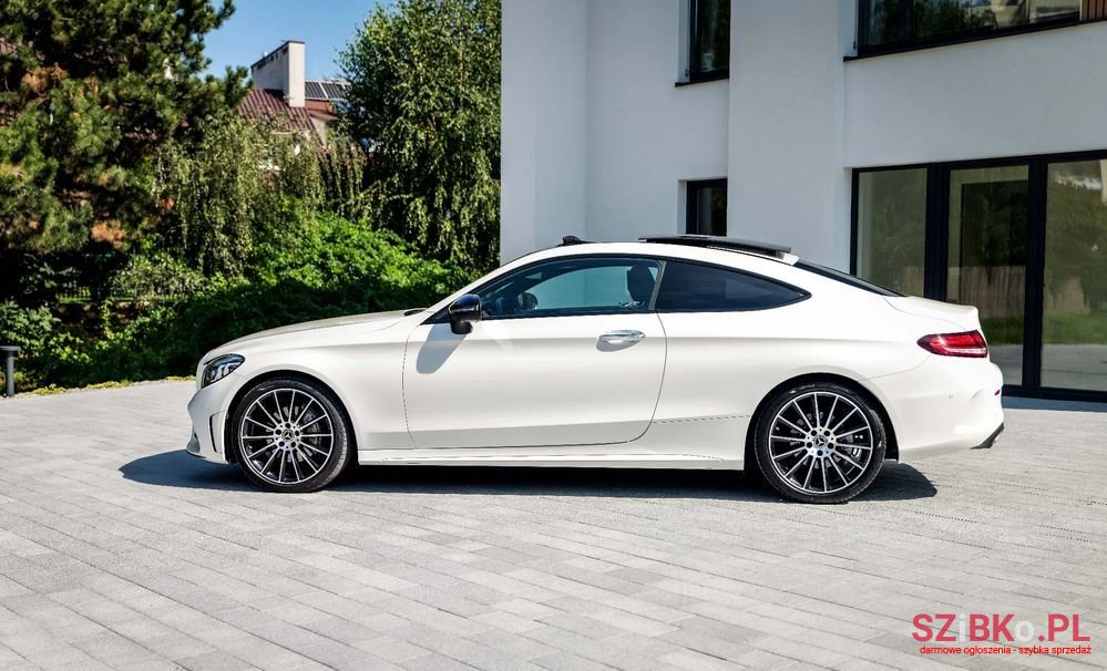 2021' Mercedes-Benz C-Class 200 photo #2