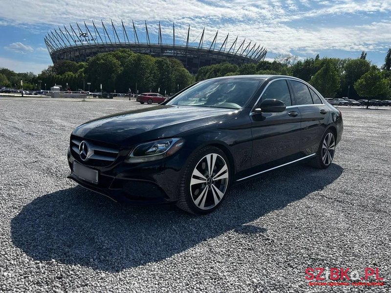 2016' Mercedes-Benz C-Class 300 9G-Tronic photo #1