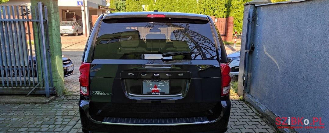 2020' Dodge Grand Caravan photo #4