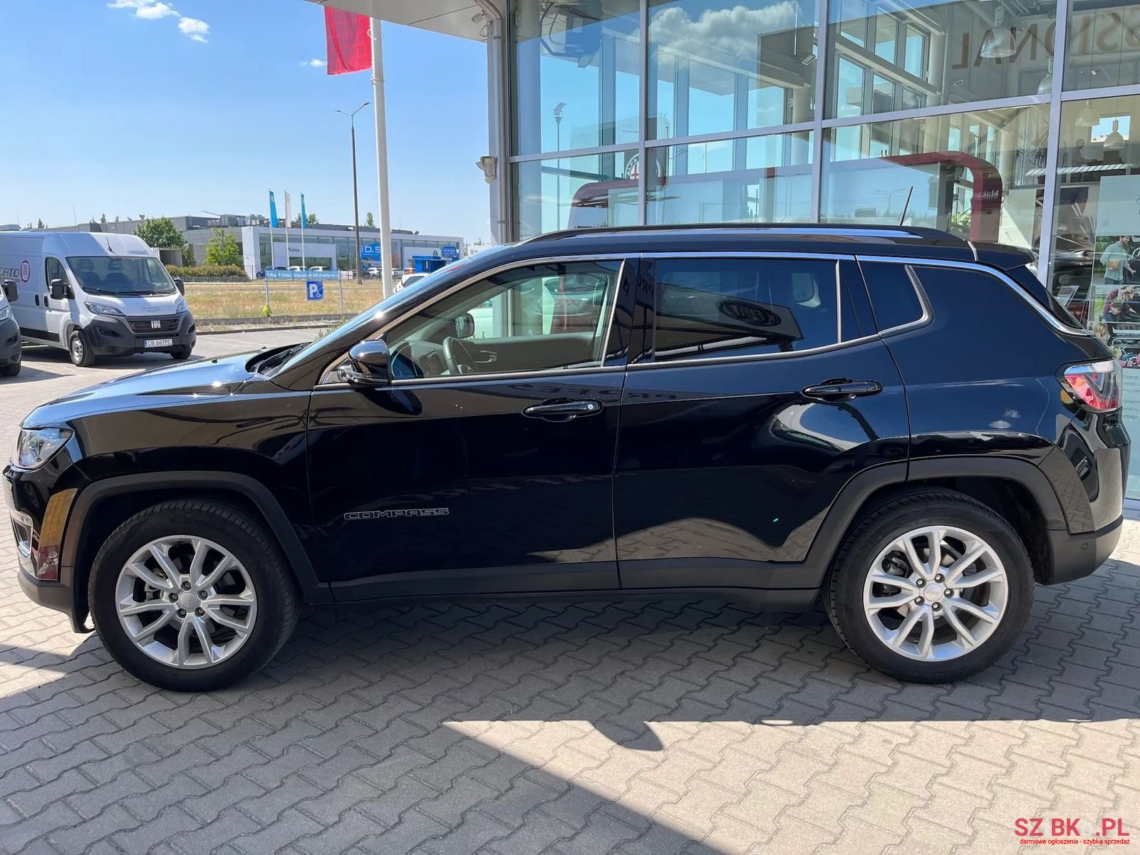 2020' Jeep Compass photo #5