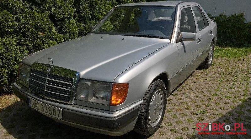 1992' Mercedes-Benz W124 photo #2