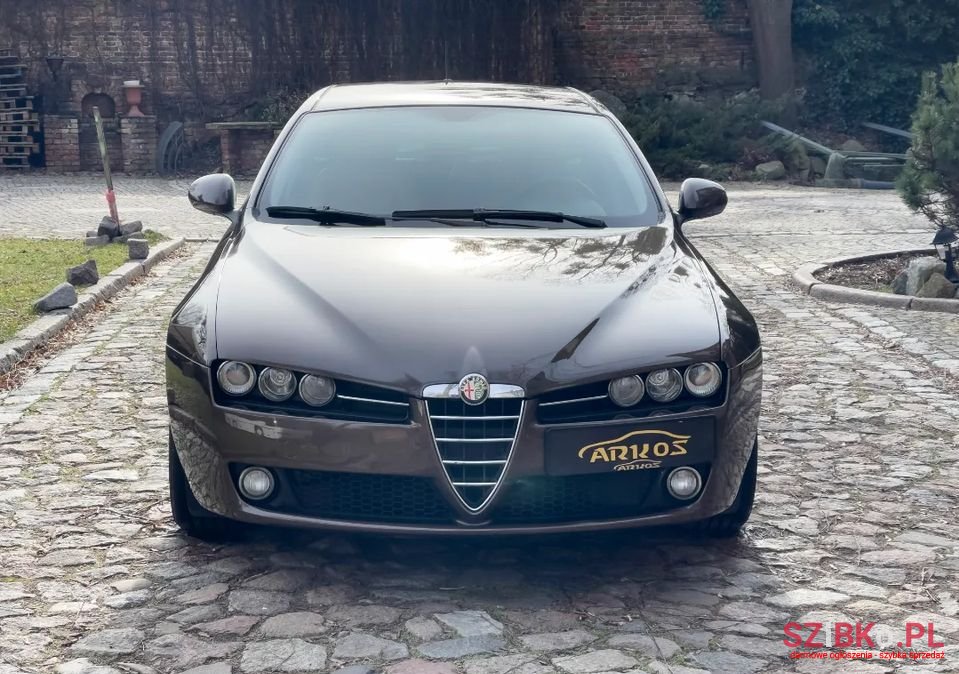 2008' Alfa Romeo 159 photo #4