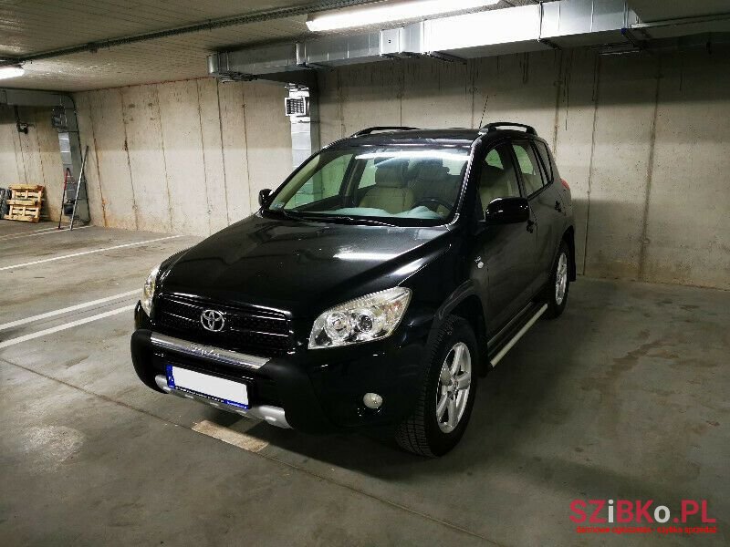 2007' Toyota RAV4 photo #1