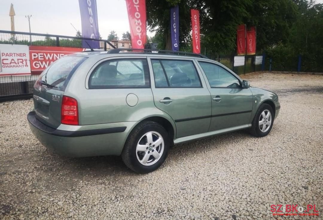 2002' Skoda Octavia photo #4