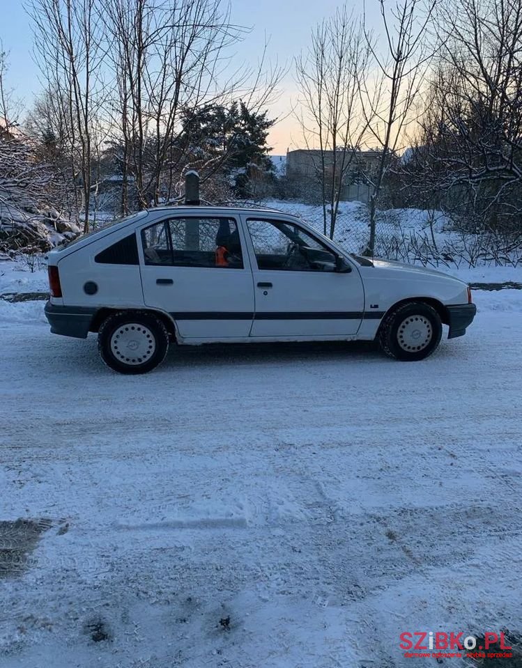 1991' Opel Kadett photo #3