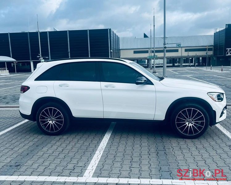 2021' Mercedes-Benz GLC photo #5