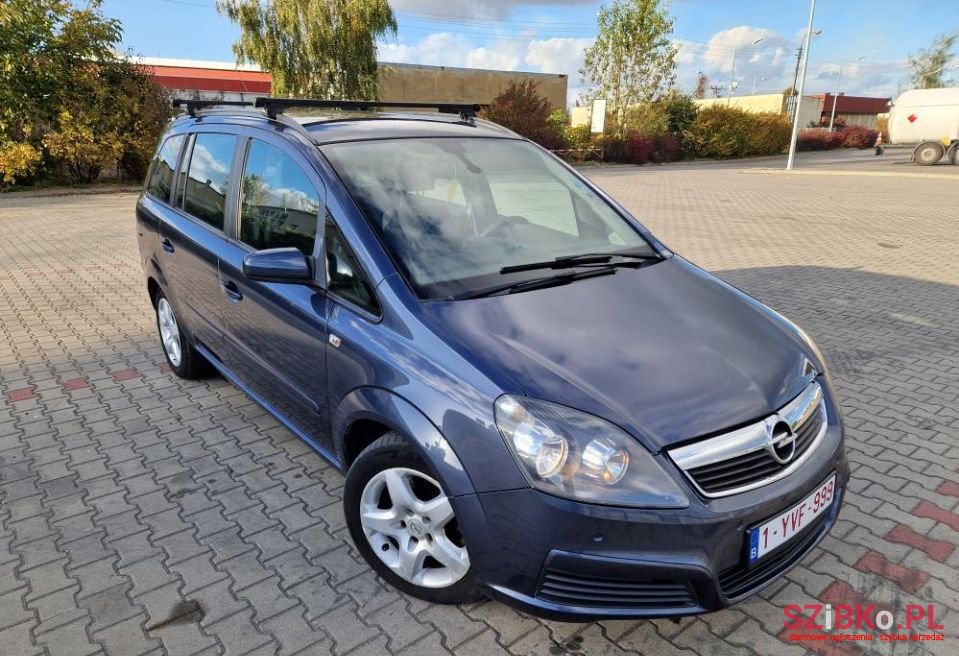 2008' Opel Zafira photo #1