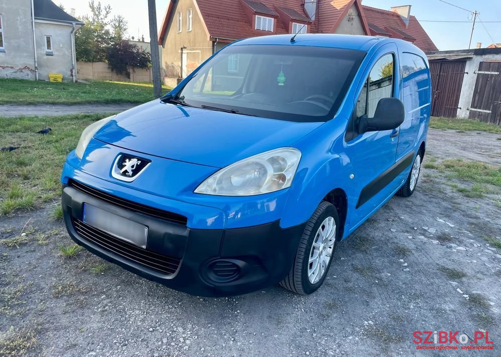 2009' Peugeot Partner photo #1