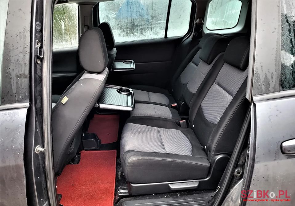 2006' Mazda 5 photo #5