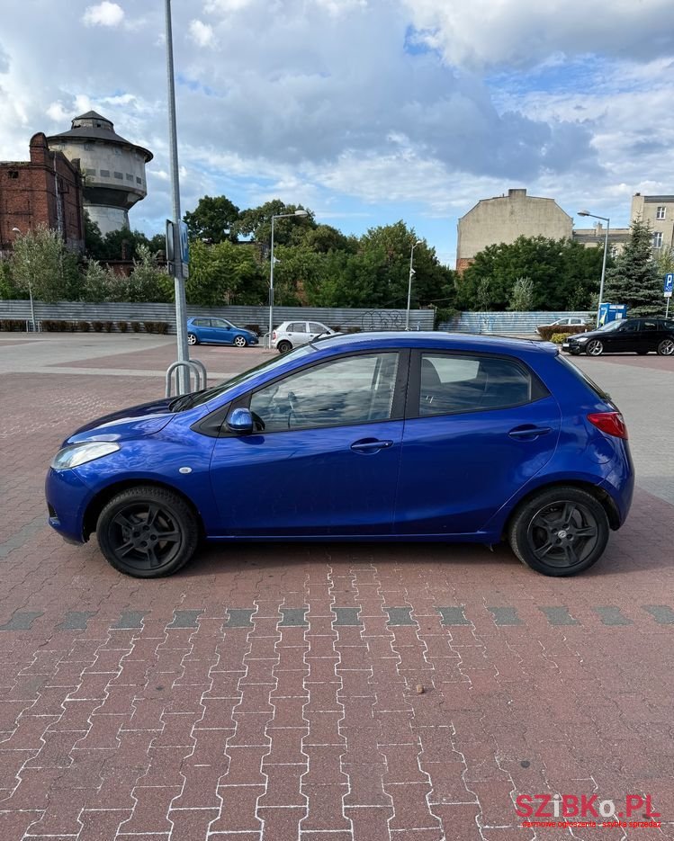 2008' Mazda 2 1.4 Cd Exclusive photo #3