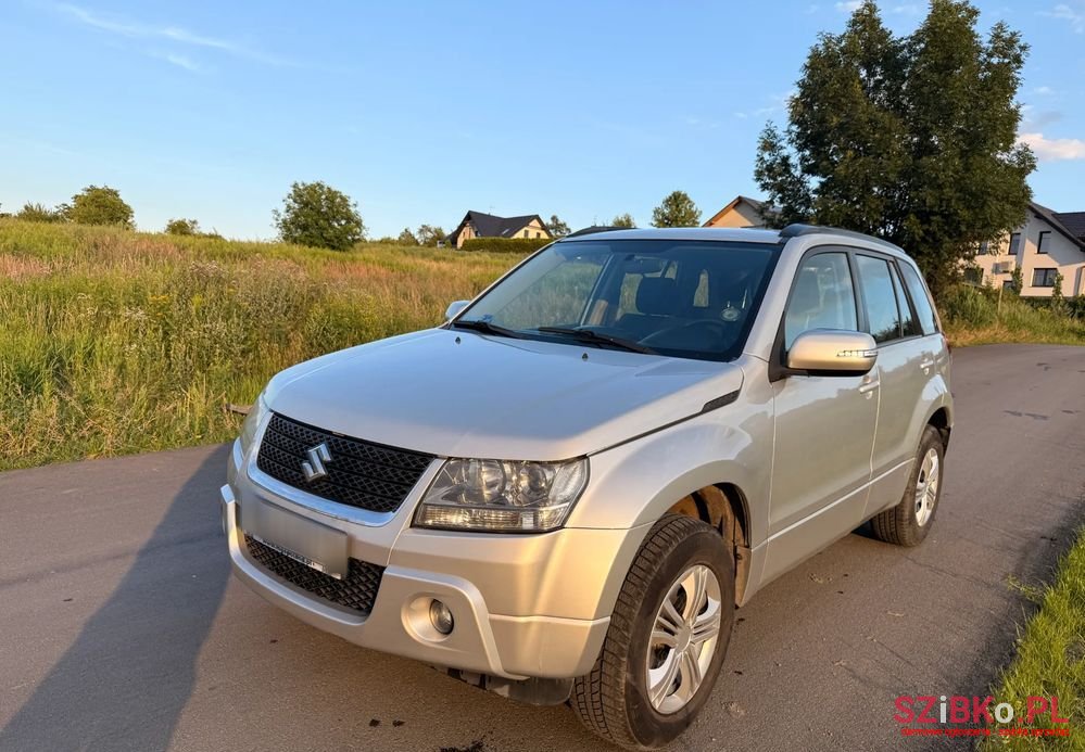 2009' Suzuki Grand Vitara 2.0 photo #3