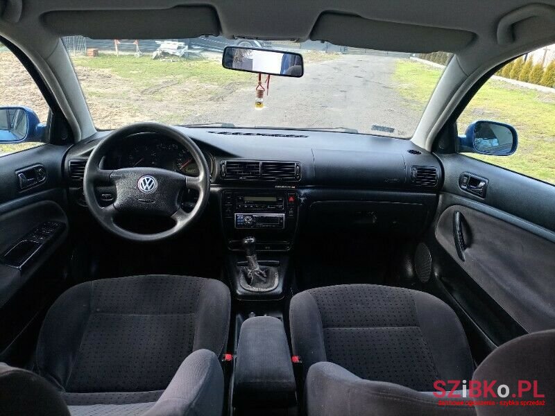 1998' Volkswagen Passat photo #5
