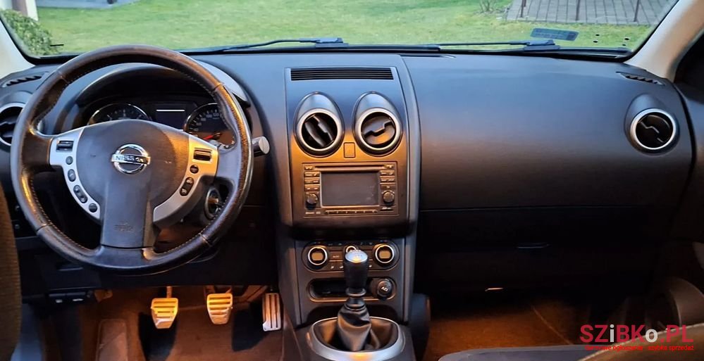 2010' Nissan Qashqai 1.5 Dci 360 photo #4