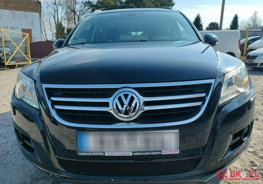 2010' Volkswagen Tiguan photo #6