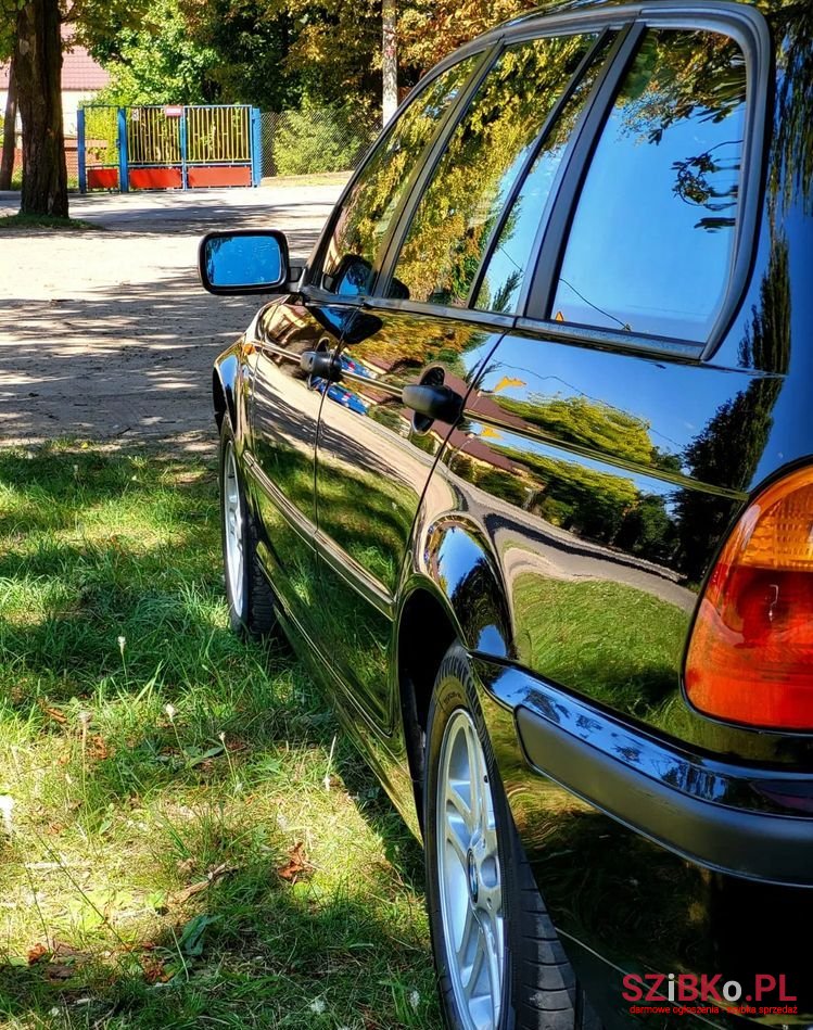 2005' BMW 3 Series 318D Touring photo #4