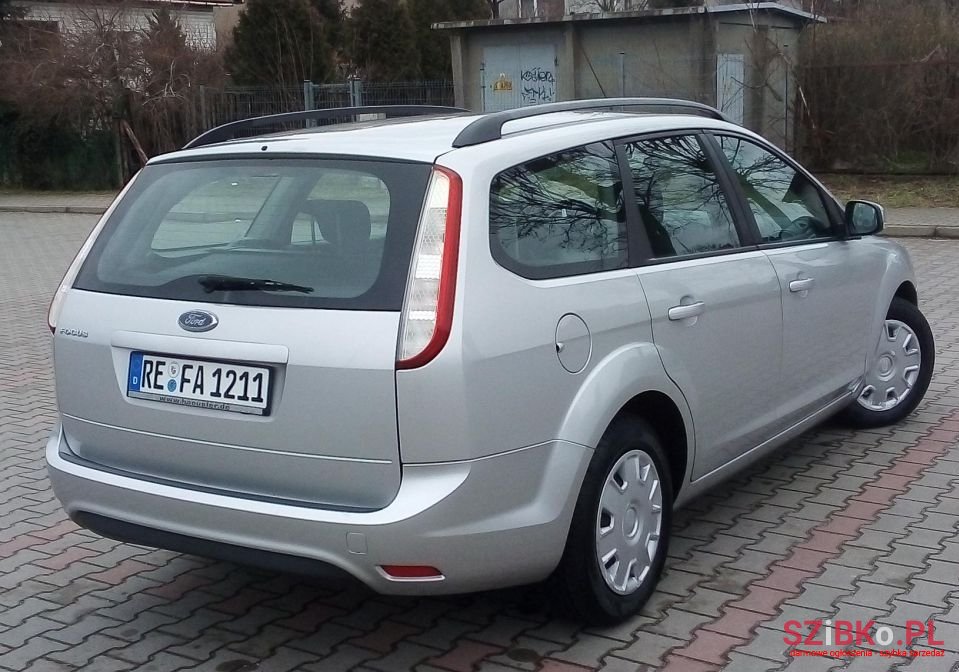 2008' Ford Focus photo #2