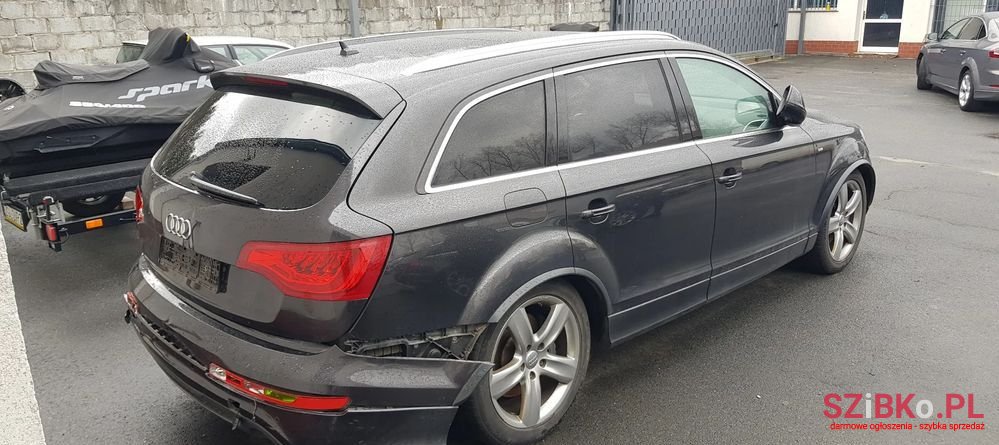 2010' Audi Q7 photo #6