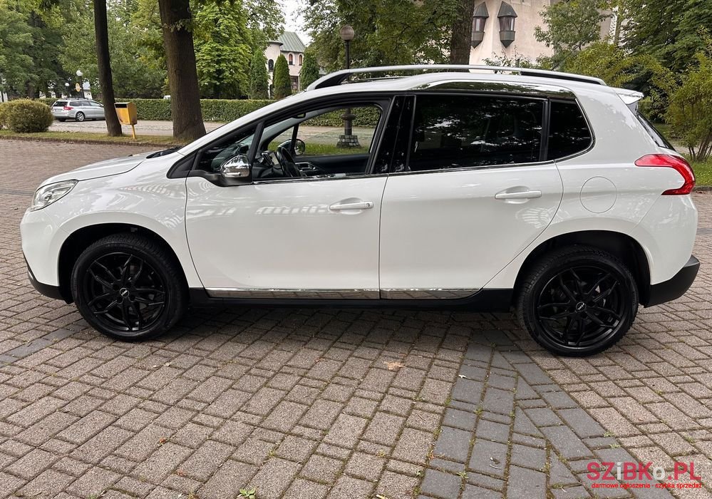 2015' Peugeot 2008 photo #2