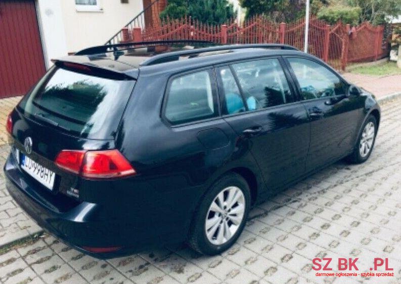 2013' Volkswagen Golf photo #1