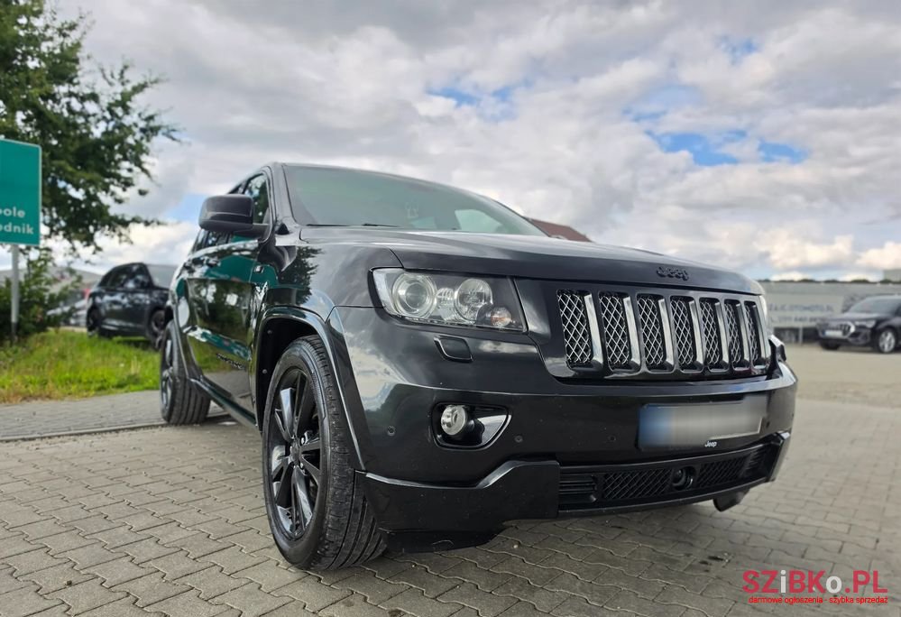 2013' Jeep Grand Cherokee photo #4