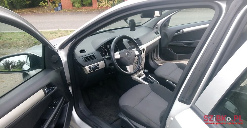 2008' Opel Astra Iii 1.7 Cdti Enjoy photo #6