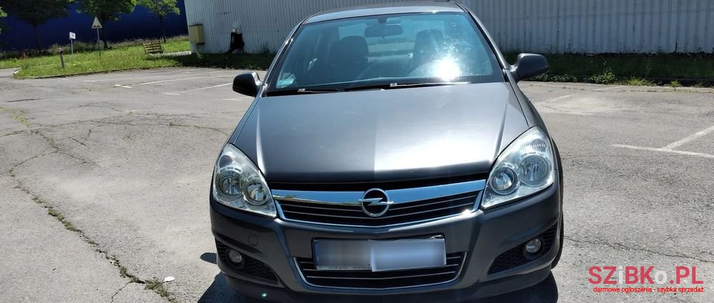 2010' Opel Astra Iii 1.6 Enjoy photo #4