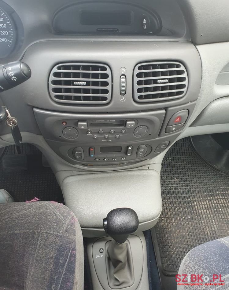 2001' Renault Scenic 2.0 16V Expression photo #5