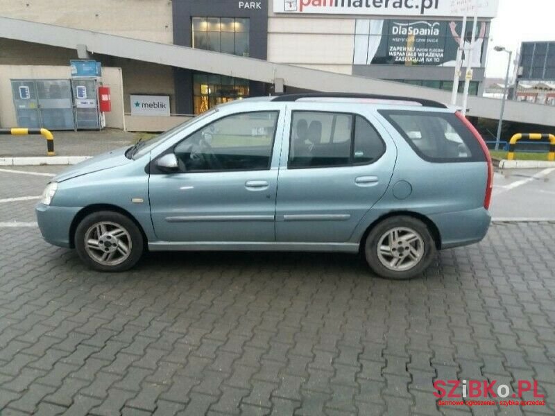 2009' Tata Indigo photo #2